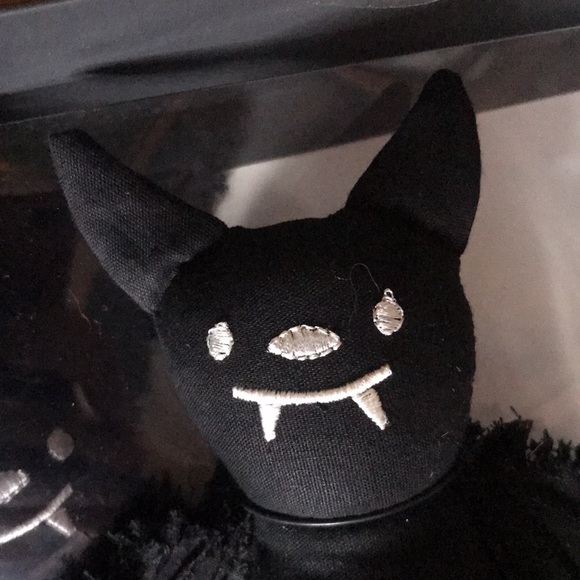Pottery Barn kids Spooky and Cute Embroidered Hanging Bats, Set Of 6 🦇SOLD OUT! - Picture 6 of 16